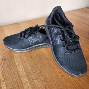 Running shoes